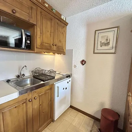 Calme Avec Parking, Vue Montagnes, - Fr-1-597-196 * Demi-Quartier