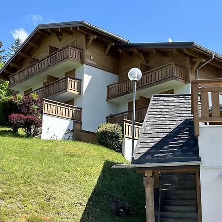 Apartament Calme Avec Parking, Vue Montagnes, - Fr-1-597-196 *